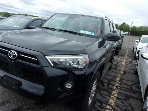 Midnight Black Metallic 2024 Toyota 4Runner SR5