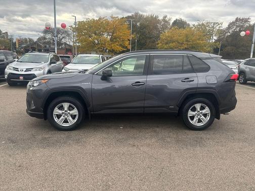 2020 Toyota RAV4 Hybrid LE