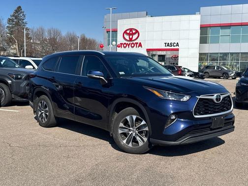 2025 Toyota Highlander XLE