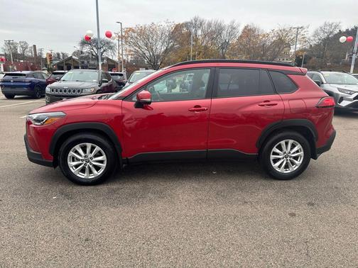 2022 Toyota Corolla Cross LE