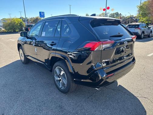 2025 Toyota RAV4 Hybrid SE