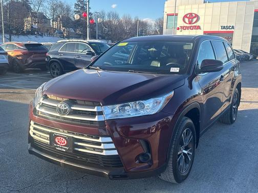 2019 Toyota Highlander LE