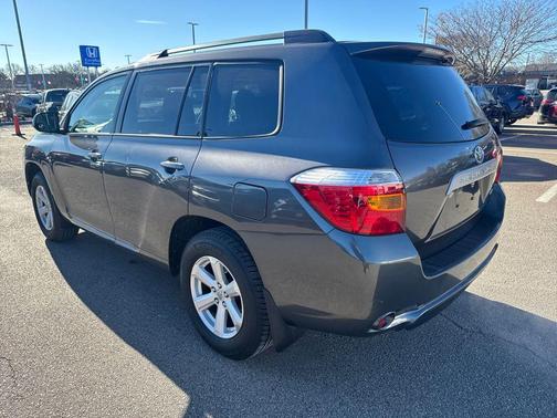 2010 Toyota Highlander SE