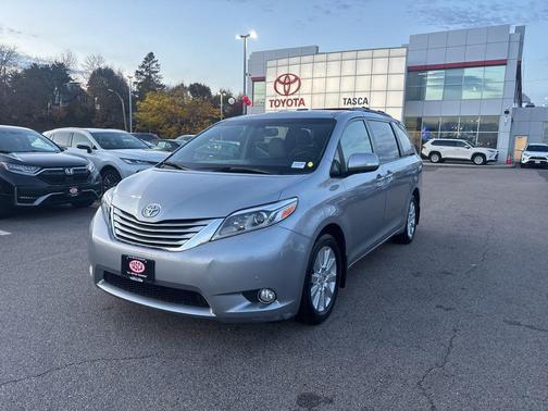 2017 Toyota Sienna Limited Premium