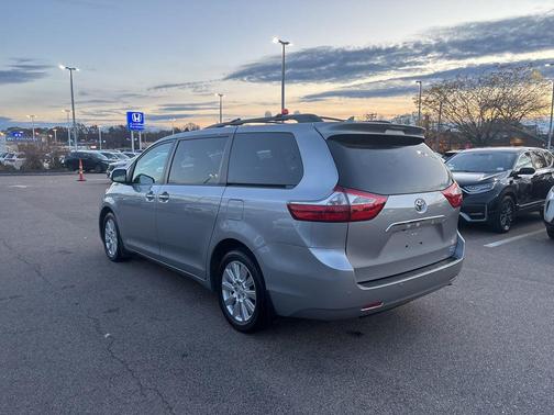 2017 Toyota Sienna Limited Premium
