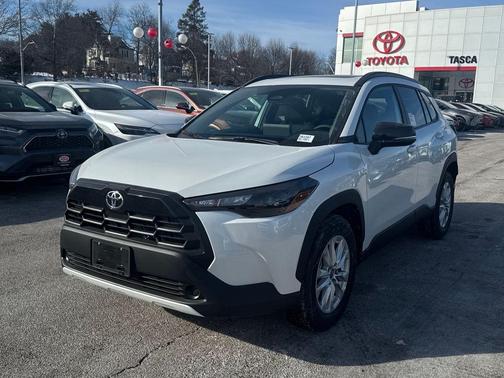 2026 Toyota Corolla Cross LE