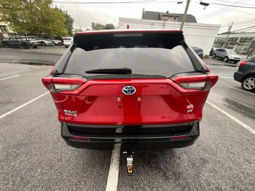 2022 Toyota RAV4 Prime SE