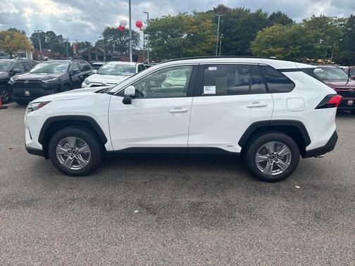 2025 Toyota RAV4 Hybrid XLE