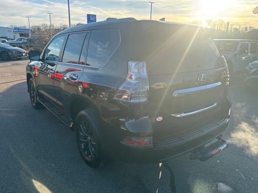 2023 Lexus GX 460 Premium