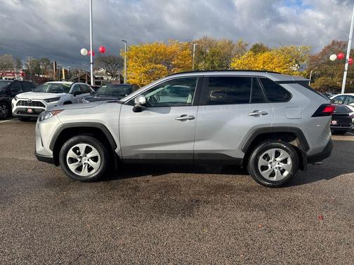 2019 Toyota RAV4 LE