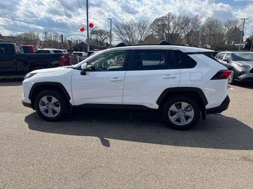 Ice Cap 2024 Toyota RAV4 Hybrid LE