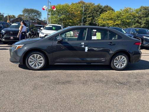 2026 Toyota Corolla Hybrid LE