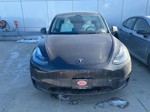 2024 Tesla Model Y Performance Dual Motor All-Wheel Drive
