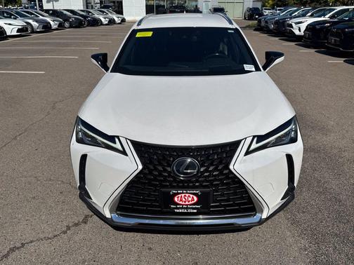 Eminent White Pearl 2019 Lexus UX 200 Base