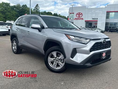 Silver Sky Metallic 2025 Toyota RAV4 XLE