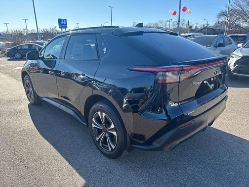 2024 Toyota bZ4X XLE