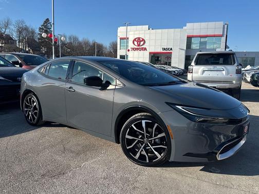 2025 Toyota Prius Plug-In Hybrid XSE