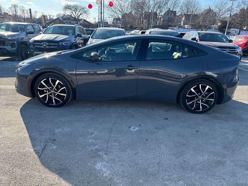 2025 Toyota Prius Plug-In Hybrid XSE