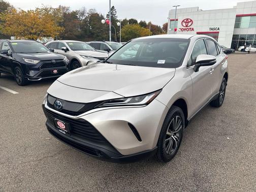 2024 Toyota Venza LE