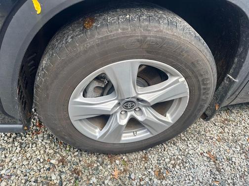 2024 Toyota Highlander Hybrid LE