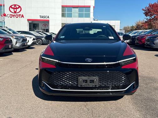 2024 Toyota Crown Platinum