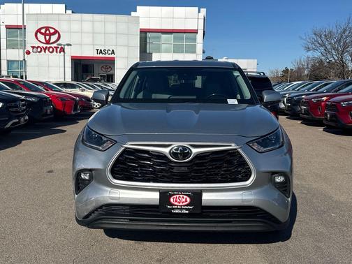 2021 Toyota Highlander LE