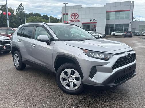2020 Toyota RAV4 LE