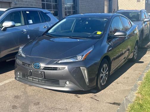 2020 Toyota Prius LE
