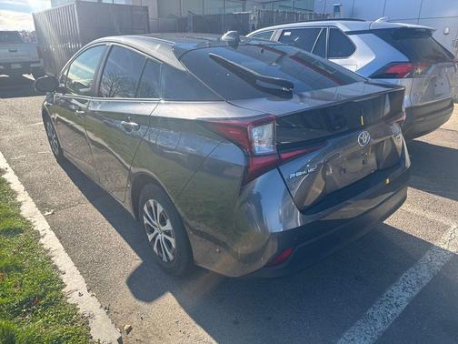 2020 Toyota Prius LE