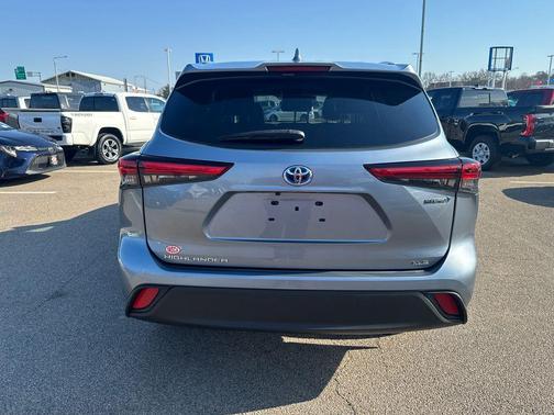 2020 Toyota Highlander Hybrid XLE