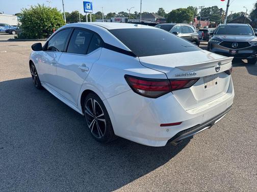 Aspen White Tricoat 2021 Nissan Sentra SR