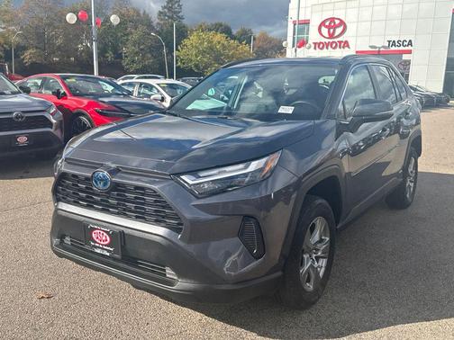 2024 Toyota RAV4 Hybrid LE