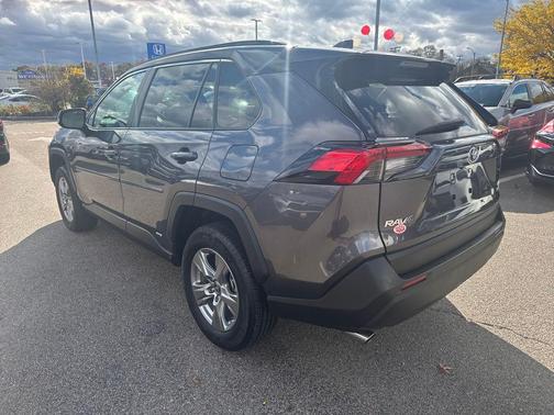 2024 Toyota RAV4 Hybrid LE