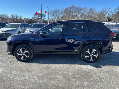 2021 Toyota RAV4 Prime SE