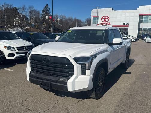 2024 Toyota Tundra SR5