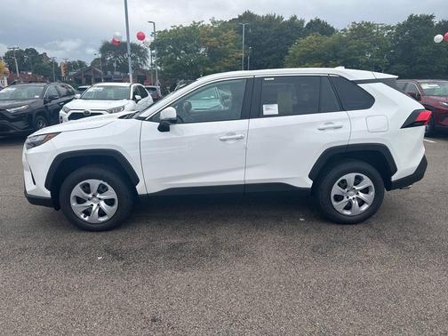 2025 Toyota RAV4 LE
