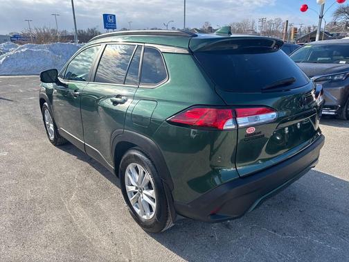 2024 Toyota Corolla Cross LE