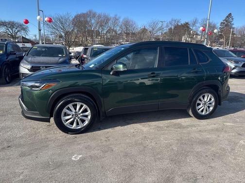 2024 Toyota Corolla Cross LE
