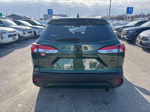2024 Toyota Corolla Cross LE