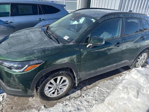 2024 Toyota Corolla Cross LE