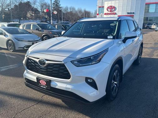 2021 Toyota Highlander XLE