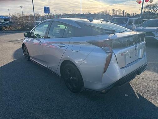2017 Toyota Prius Three Touring