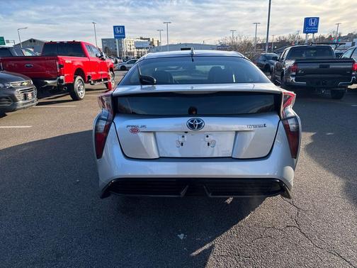 2017 Toyota Prius Three Touring