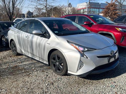 2017 Toyota Prius Three Touring