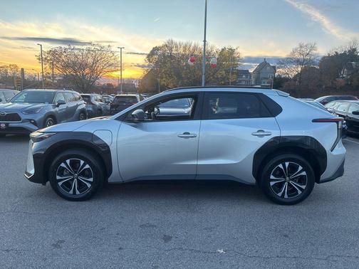 2023 Toyota bZ4X XLE