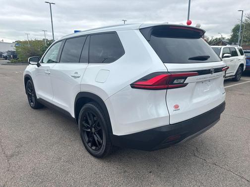Pearl 2024 Toyota Grand Highlander Limited
