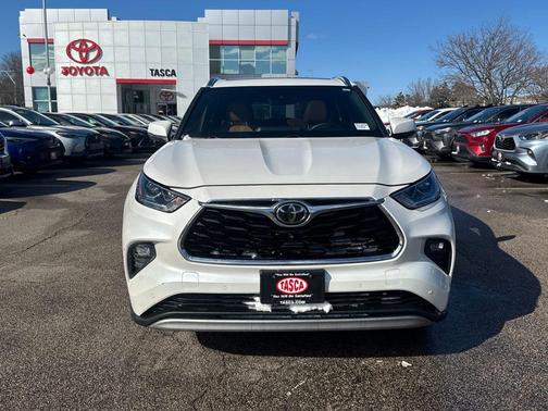 2021 Toyota Highlander Platinum
