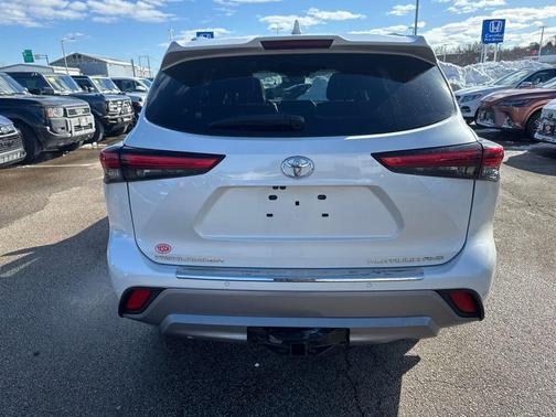 2021 Toyota Highlander Platinum