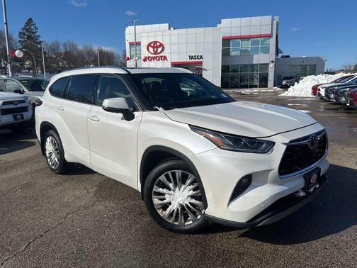 2021 Toyota Highlander Platinum