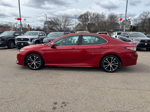 Supersonic Red 2019 Toyota Camry SE